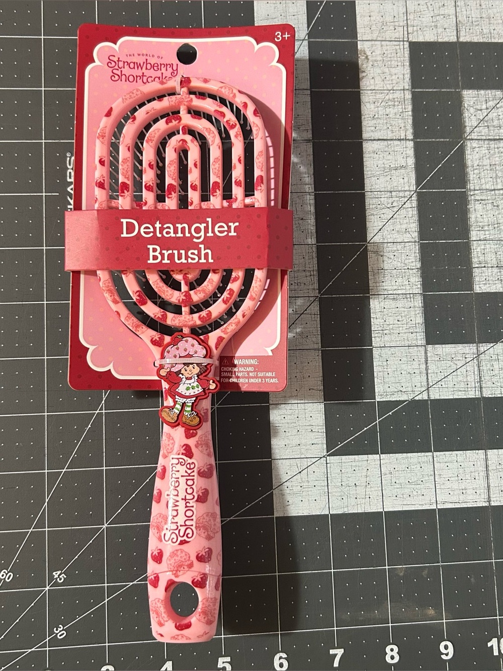 Strawberry Shortcake Detangler Brush Pink Vented Hair Brush New NWT